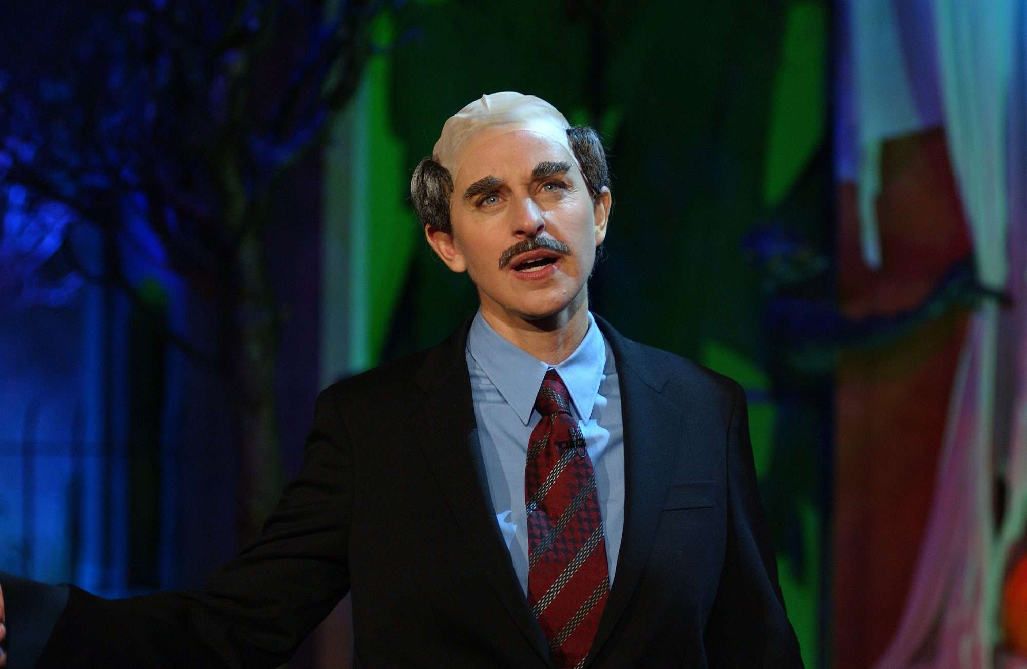 Ellen DeGeneres dressed as Dr. Phil for Halloween