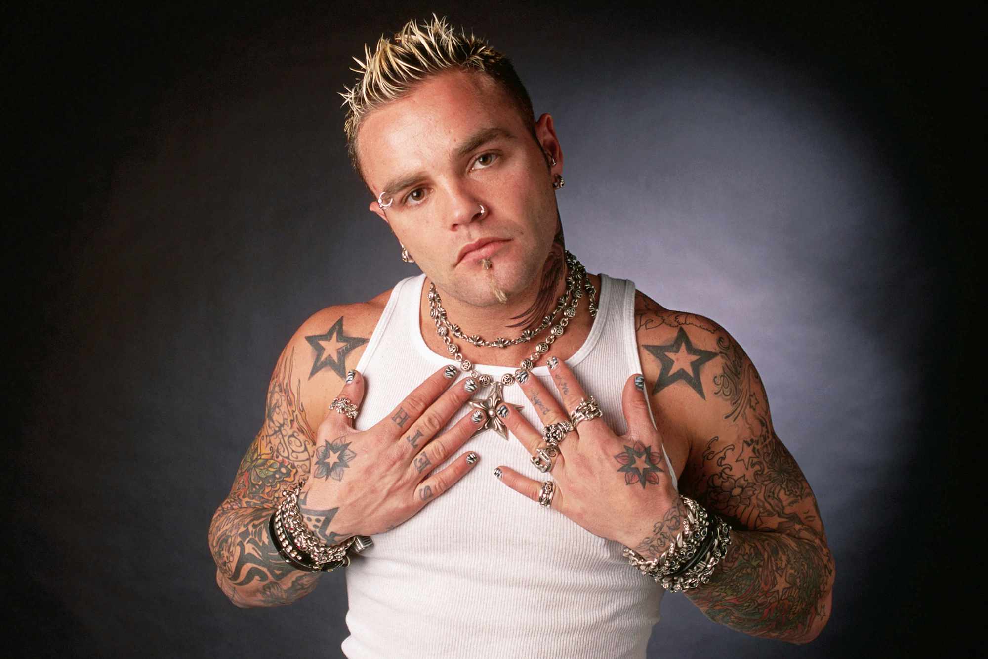 Frontman Shifty Shellshock from the group Crazy Town.