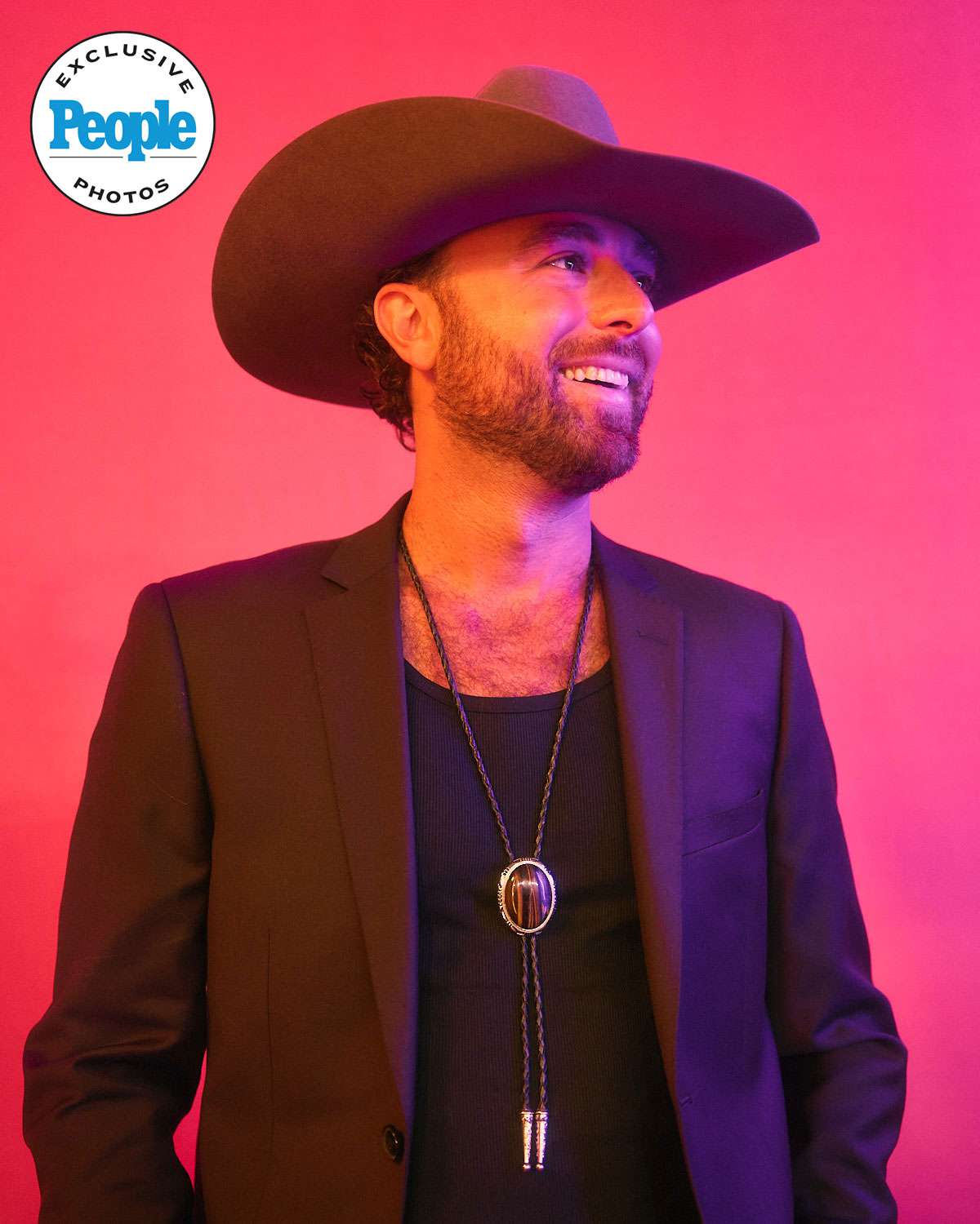 Dallas Wilson attends the People photo booth at the 2024 ACM awards