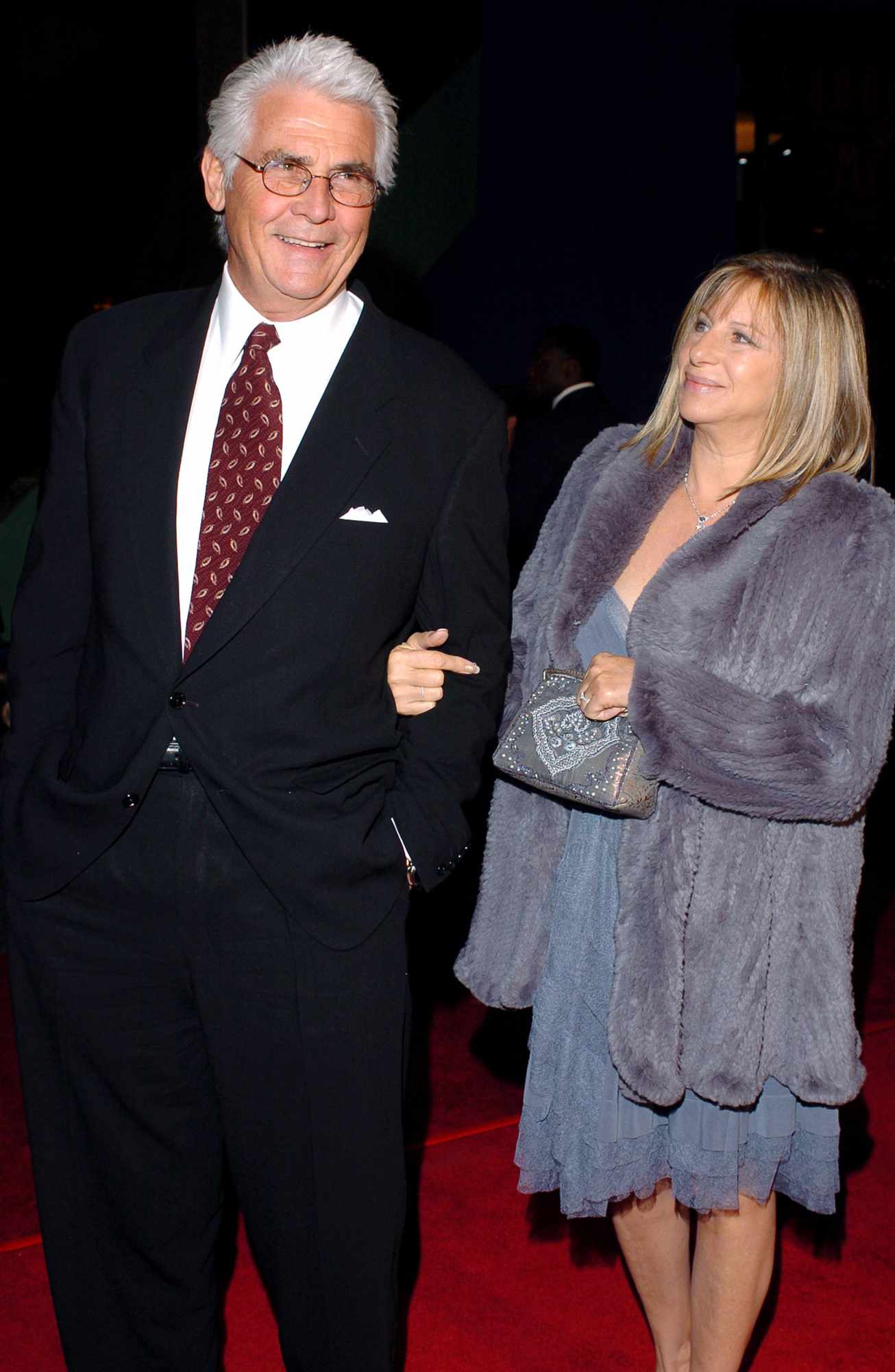 James Brolin and Barbra Streisand during "Meet the Fockers" Los Angeles Premiere - Red Carpet at Universal Amphitheatre in Los Angeles, California, United States