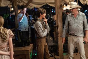 Horizon BTS of Kevin Costner directing his son Hayes Costner