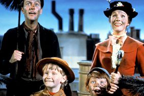 Dick Van Dyke as Bert, Julie Andrews as Mary Poppins, Karen Dotrice as Jane Banks and Matthew Garber (1956 - 1977) as Michael Banks in the Disney musical 'Mary Poppins', directed by Robert Stevenson, 1964. (Photo by Silver Screen Collection/Hulton Archive/Getty Images)