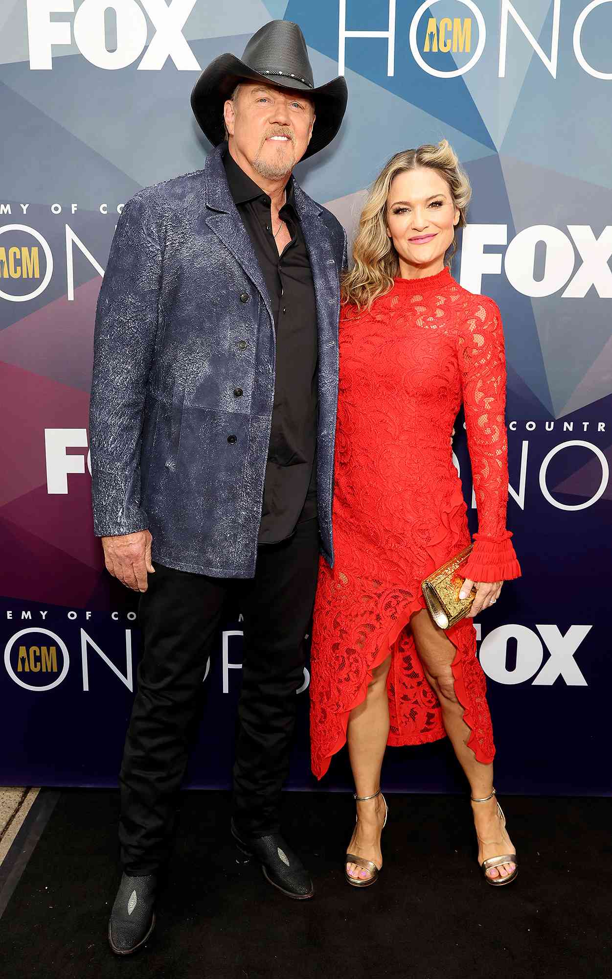 Trace Adkins and Victoria Pratt