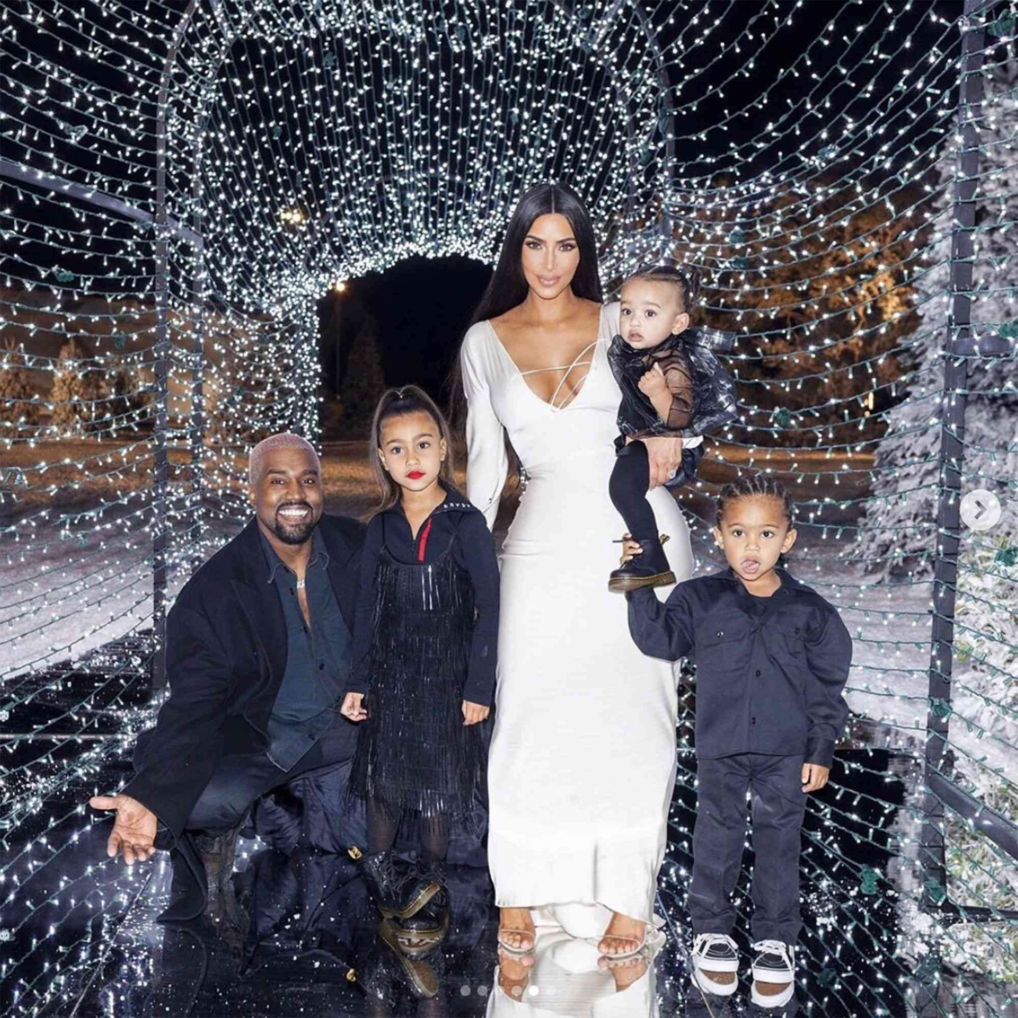 kim-kanye-christmas-2