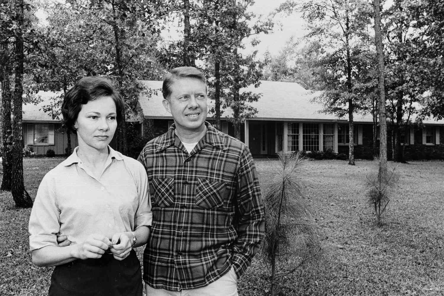 Jimmy and Rosalynn Carter in front of their home 1965. (Carter family photo / Jimmy Carter Library)