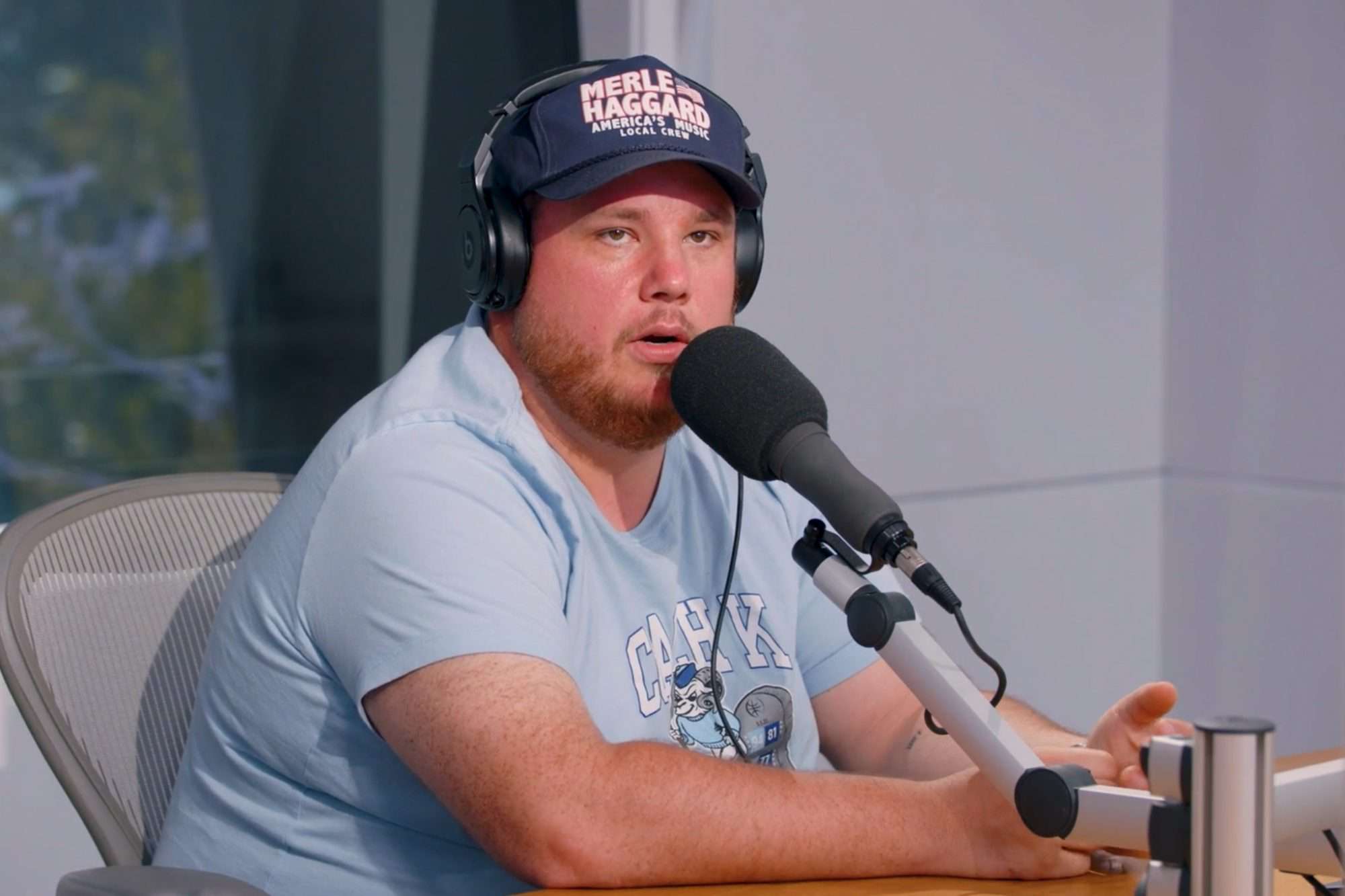 Luke Combs Talks Getting Healthy for His Son. https://app.frame.io/presentations/efc8986b-d136-4432-b49e-48ee9d28bb9e