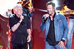 Blake Shelton performs with Joe Bonsall, Duane Allen, William Lee Golden, and Richard Sterban of the Oak Ridge Boys perform onstage during the 2016 CMT Music awards at the Bridgestone Arena on June 8, 2016 in Nashville, Tennessee