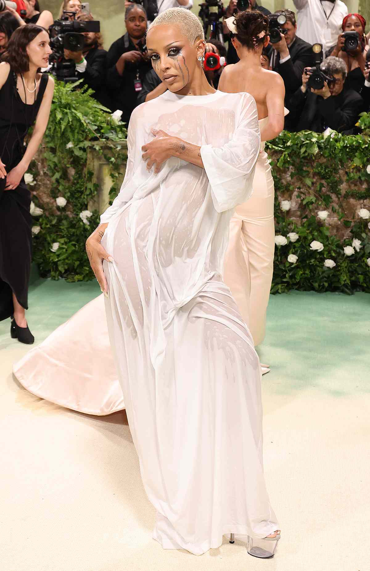 Doja Cat attends The 2024 Met Gala Celebrating "Sleeping Beauties: Reawakening Fashion" at The Metropolitan Museum of Art on May 06, 2024 in New York City