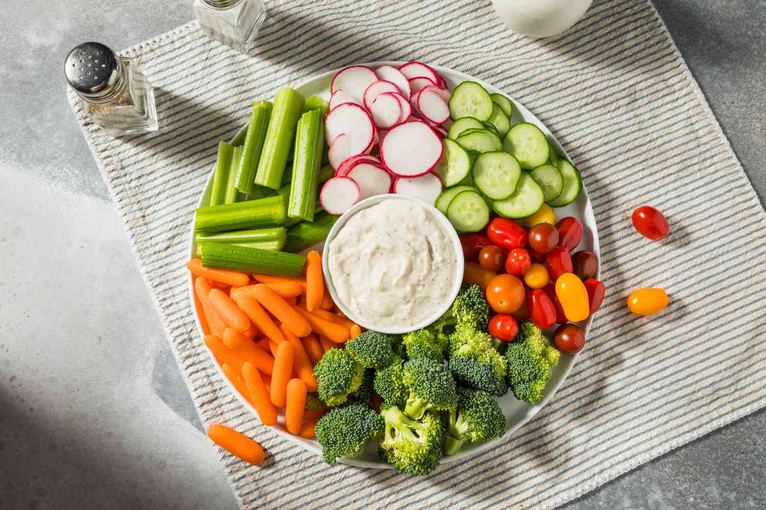 Healthy Homemade Veggie Tray Appetizer with French Onion Dip