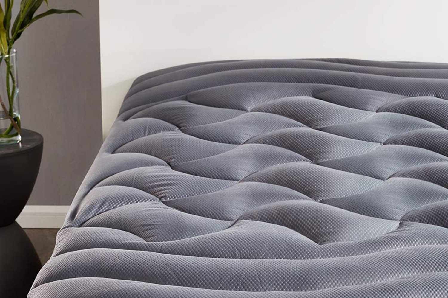 Amazon SLEEP ZONE Cooling Queen Mattress Topper Grey