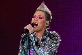 Pink Performing London 06 25 23