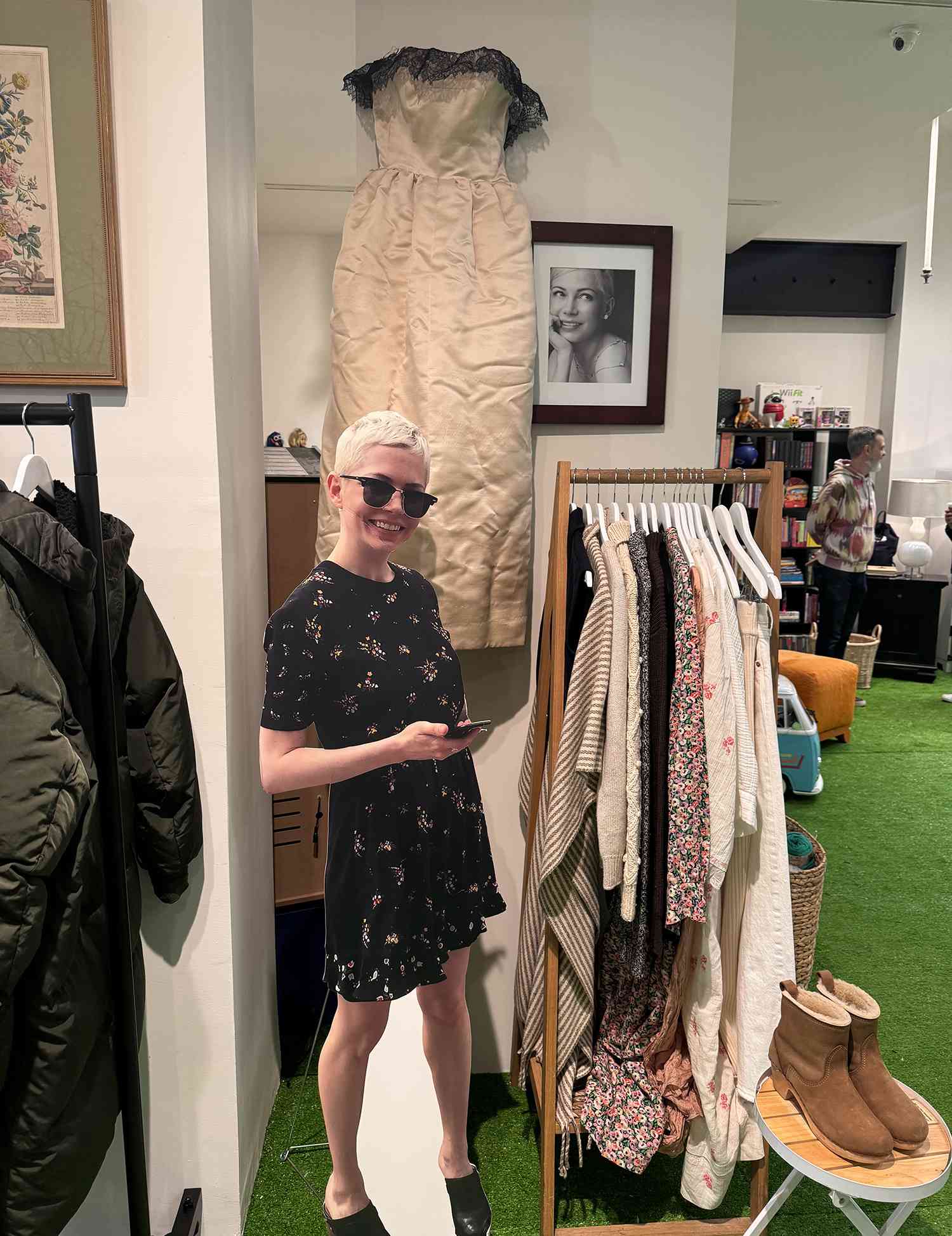 busy philipps garage sale