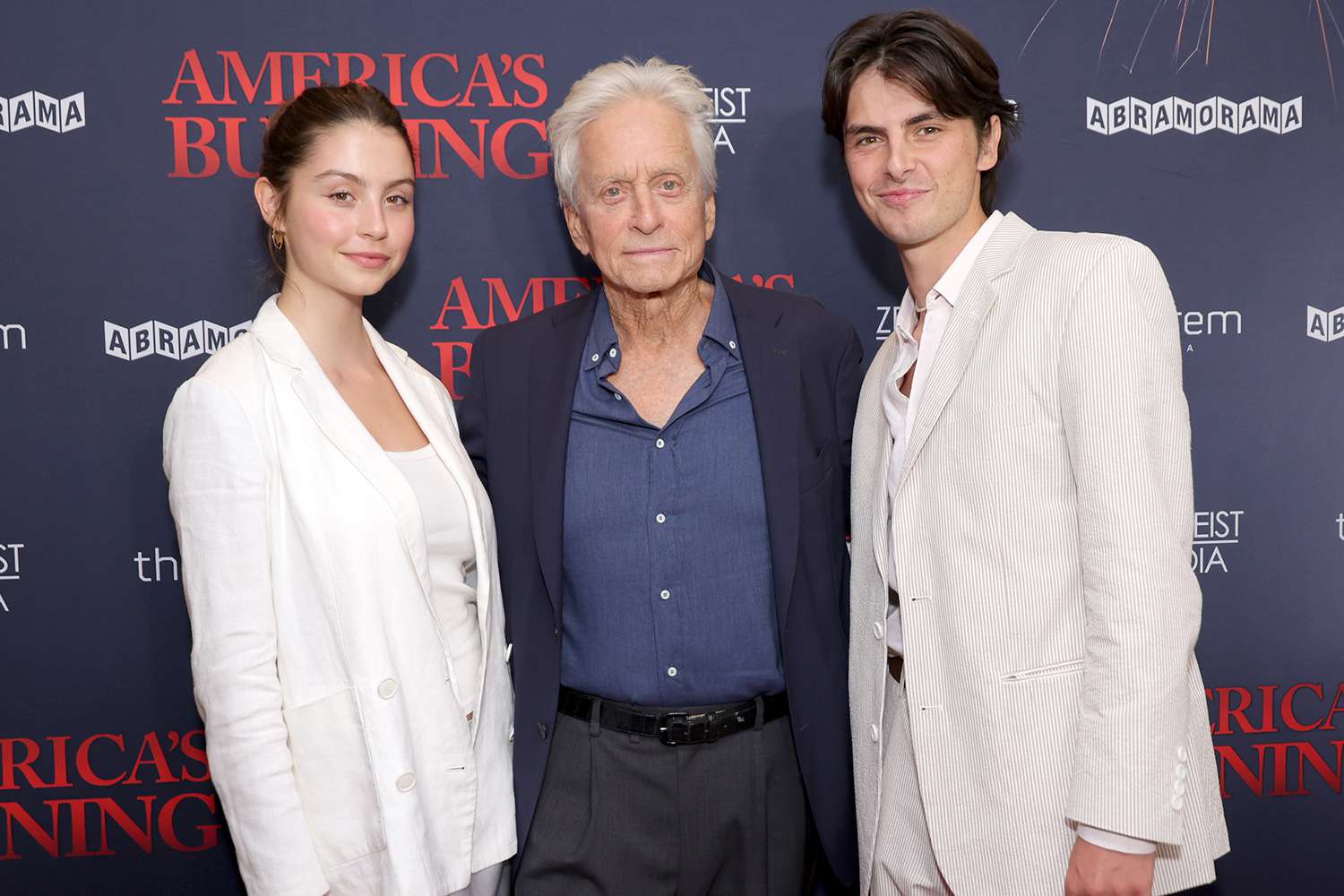 Michael douglas son daughter carys zeta douglas dylan michael douglas los angeles 07 10 24