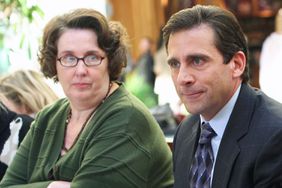 Phillis Smith as Phyllis Lapin and Steve Carell as Michael Scott in The Office