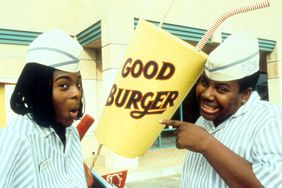 Kel Mitchell and Kenan Thompson publicity portrait for the film 'Good Burger', 1997.