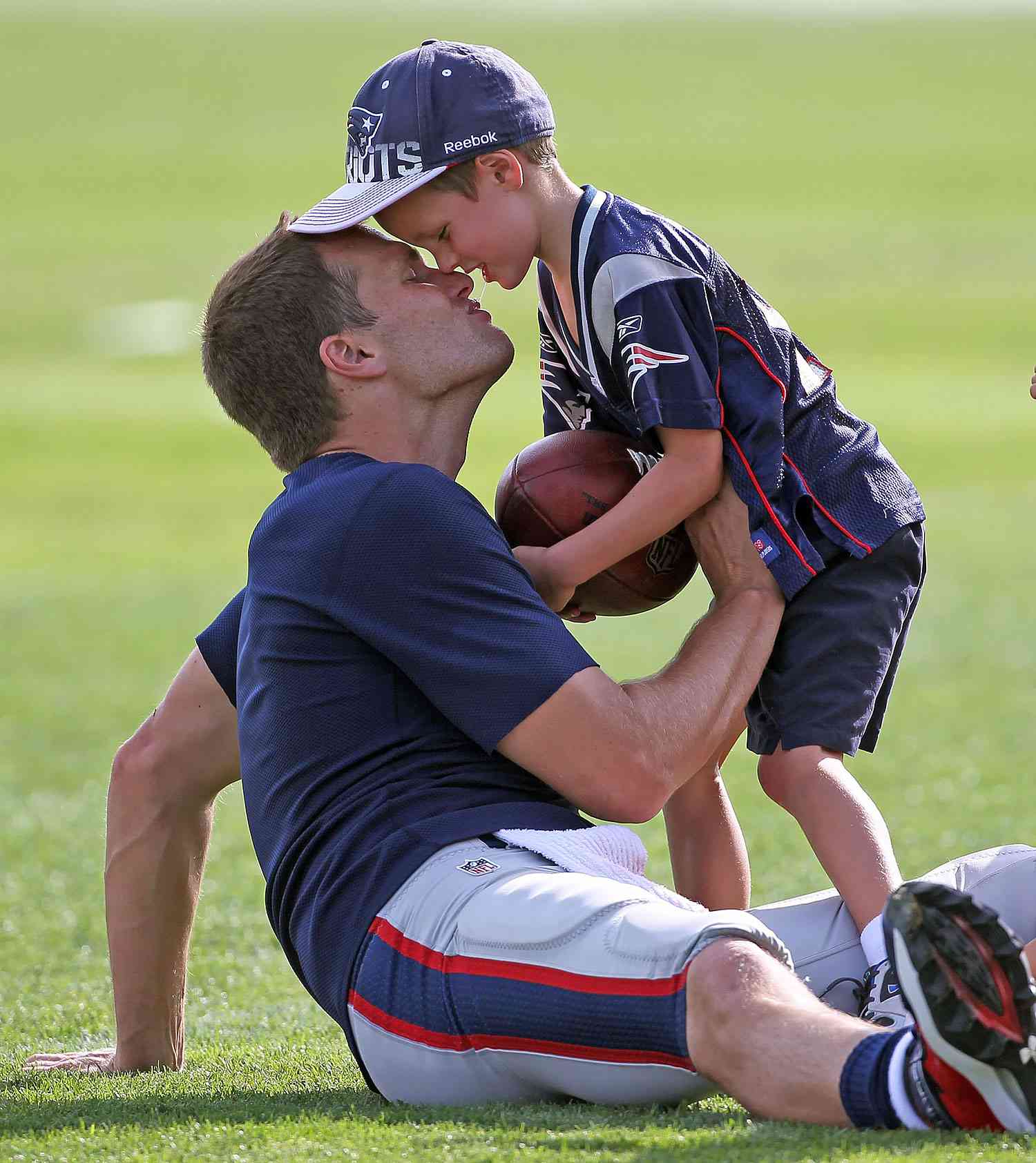 Gisele Bundchen and Tom Brady Kiss