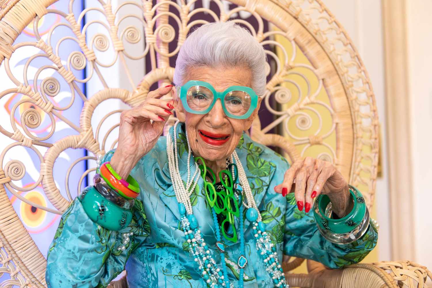 H&M AND IRIS APFEL CELEBRATE THE IRIS APFEL X H&M COLLECTION WITH AN INTIMATE LUNCHEON IN PALM BEACH