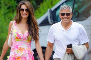 Amal Clooney, George Clooney are spotted enjoying a leisurely adult lunch at the famous Jardin Tropezina restaurant during their luxurious vacation in St-Tropez. 