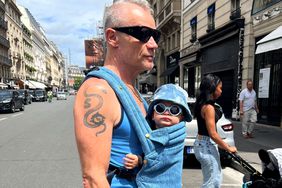 flea with baby