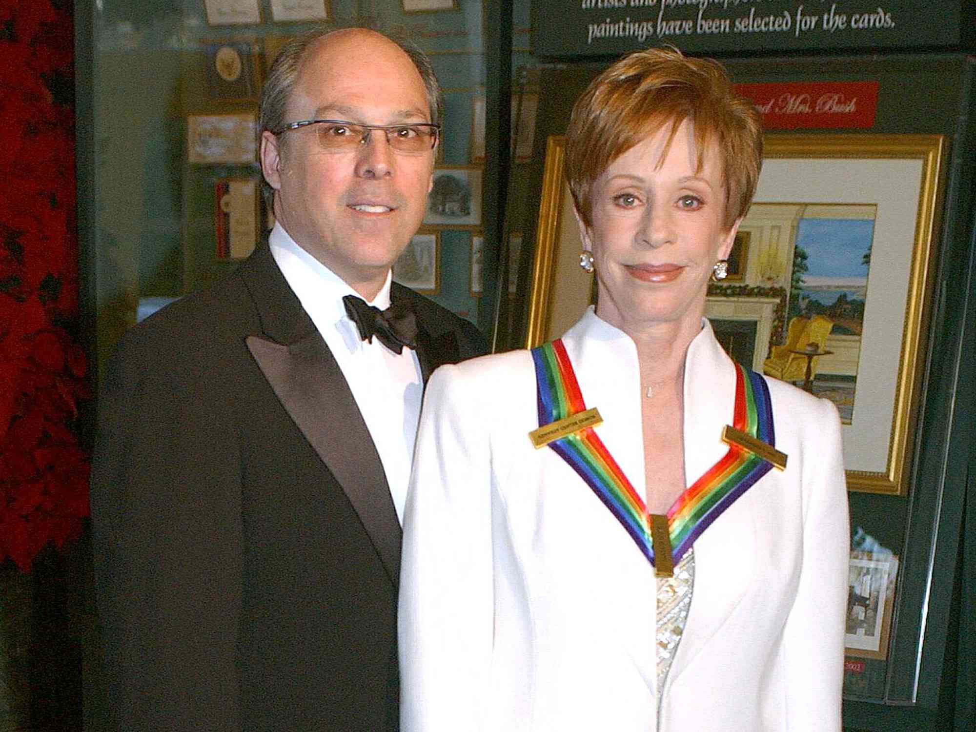 Carol Burnett and Brian Miller 2003 KENNEDY CENTRE HONOREES AT THE WHITE HOUSE, WASHINGTON, AMERICA - 07 DEC 2003