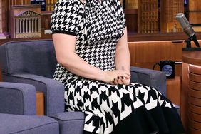 Kelly Clarkson THE TONIGHT SHOW STARRING JIMMY FALLON