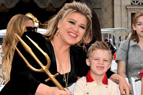 Kelly Clarkson Opens Up About Having to 'Sneak' Vegetables for Her Son