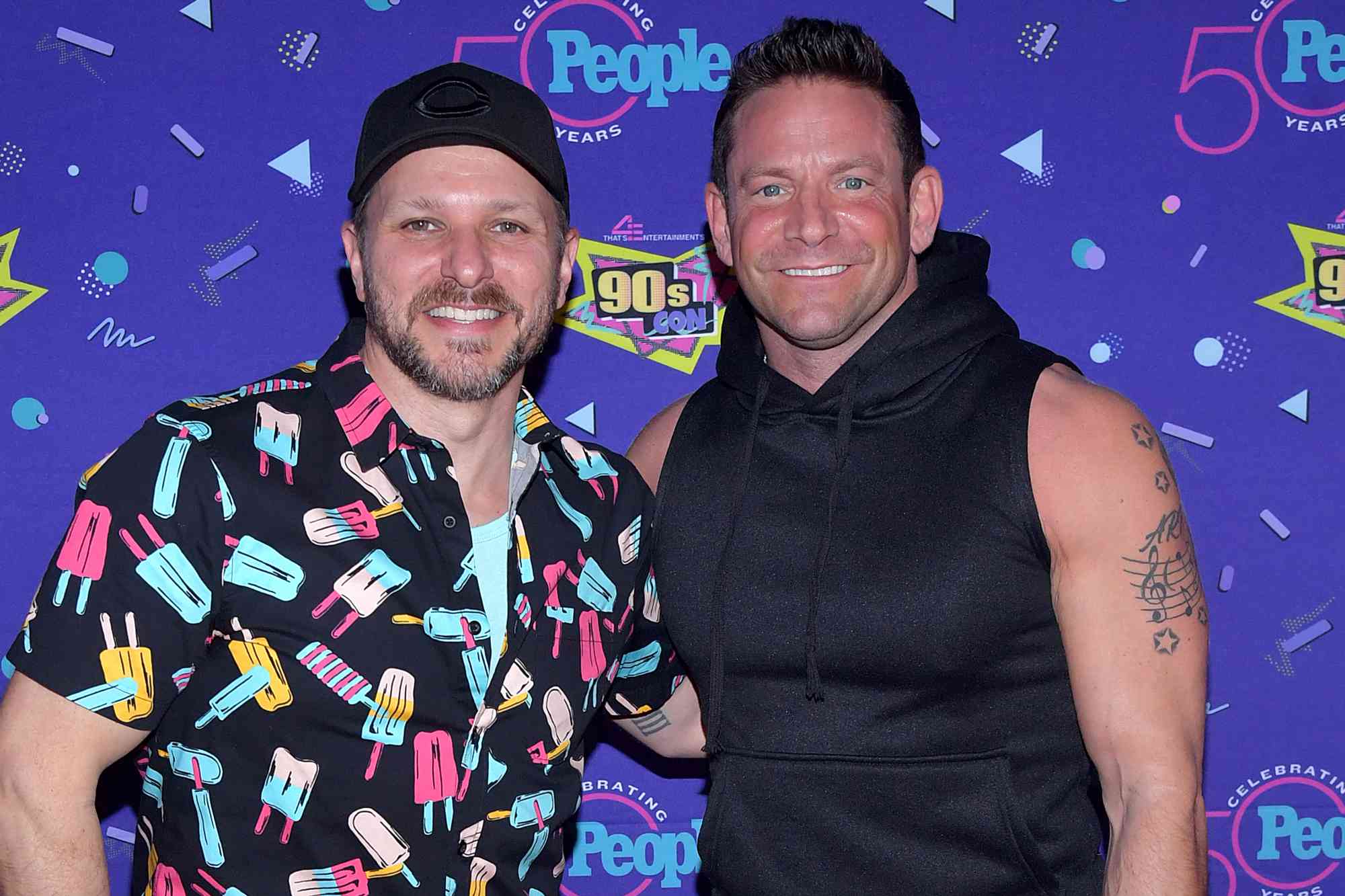 Drew Lachey (L) and Jeff Timmons
