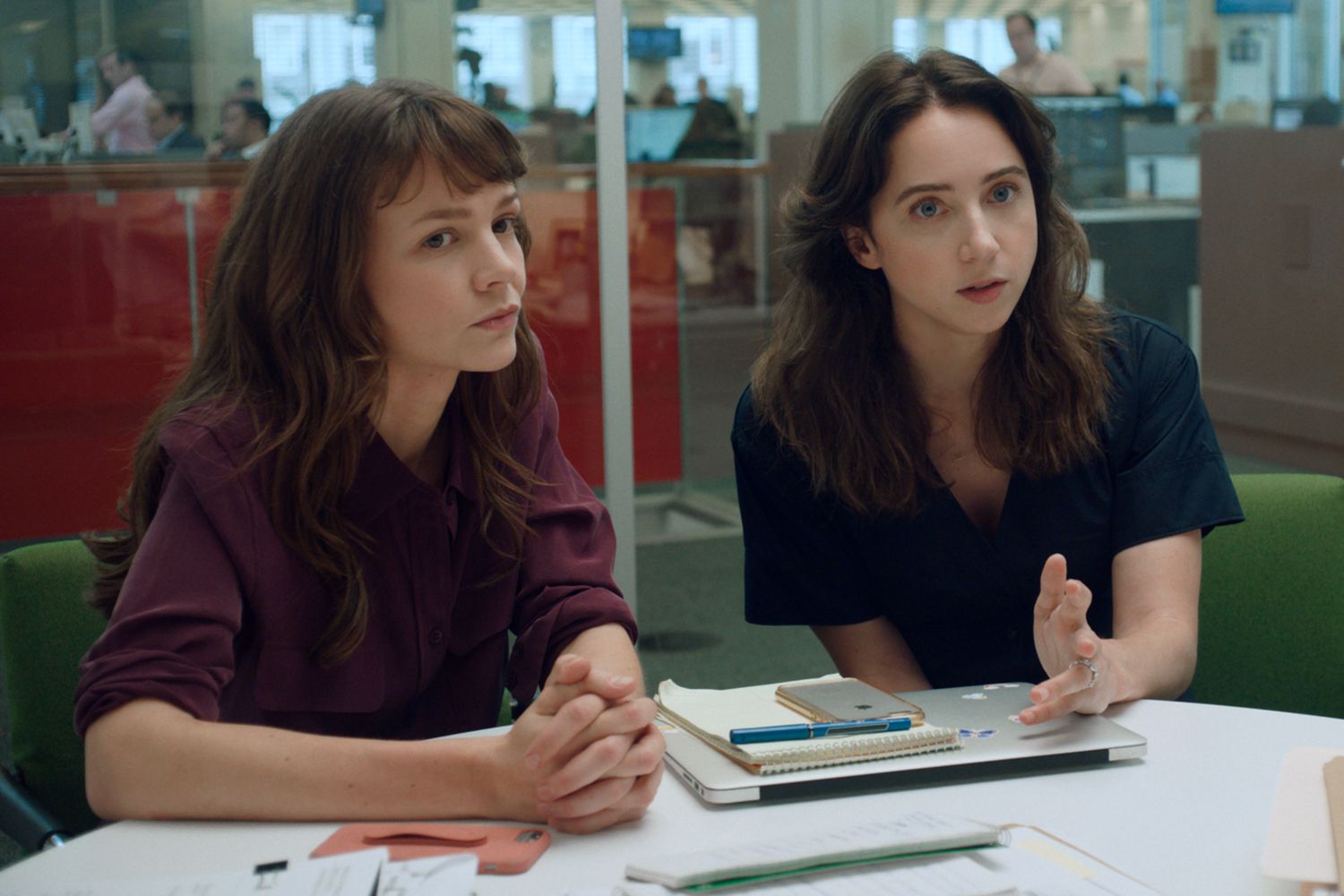 (from left) Megan Twohey (Carey Mulligan) and Jodi Kantor (Zoe Kazan) in She Said, directed by Maria Schrader