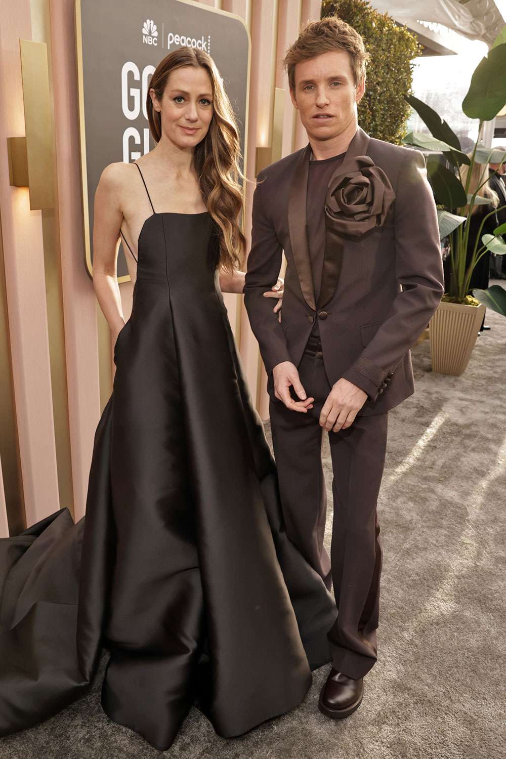 BEVERLY HILLS, CALIFORNIA - JANUARY 10: 80th Annual GOLDEN GLOBE AWARDS -- Pictured: (l-r) Hannah Redmayne and Eddie Redmayne arrive at the 80th Annual Golden Globe Awards held at the Beverly Hilton Hotel on January 10, 2023 in Beverly Hills, California. -- (Photo by Todd Williamson/NBC/NBC via Getty Images)