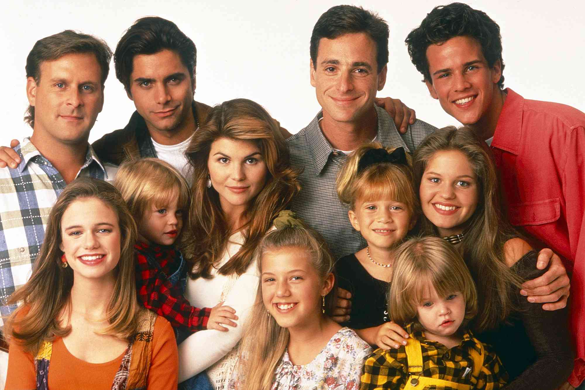 FULL HOUSE, top, from left: Dave Coulier, John Stamos, Bob Saget, Scott Weinger, bottom, from left: Andrea Barber, Blake Tuomy-Wilhoit, Lori Loughlin, Jodie Sweetin, Mary-Kate Olsen, Dylan Tuomy-Wilhoit, Candace Cameron Bure, 1993, 1987-1995.