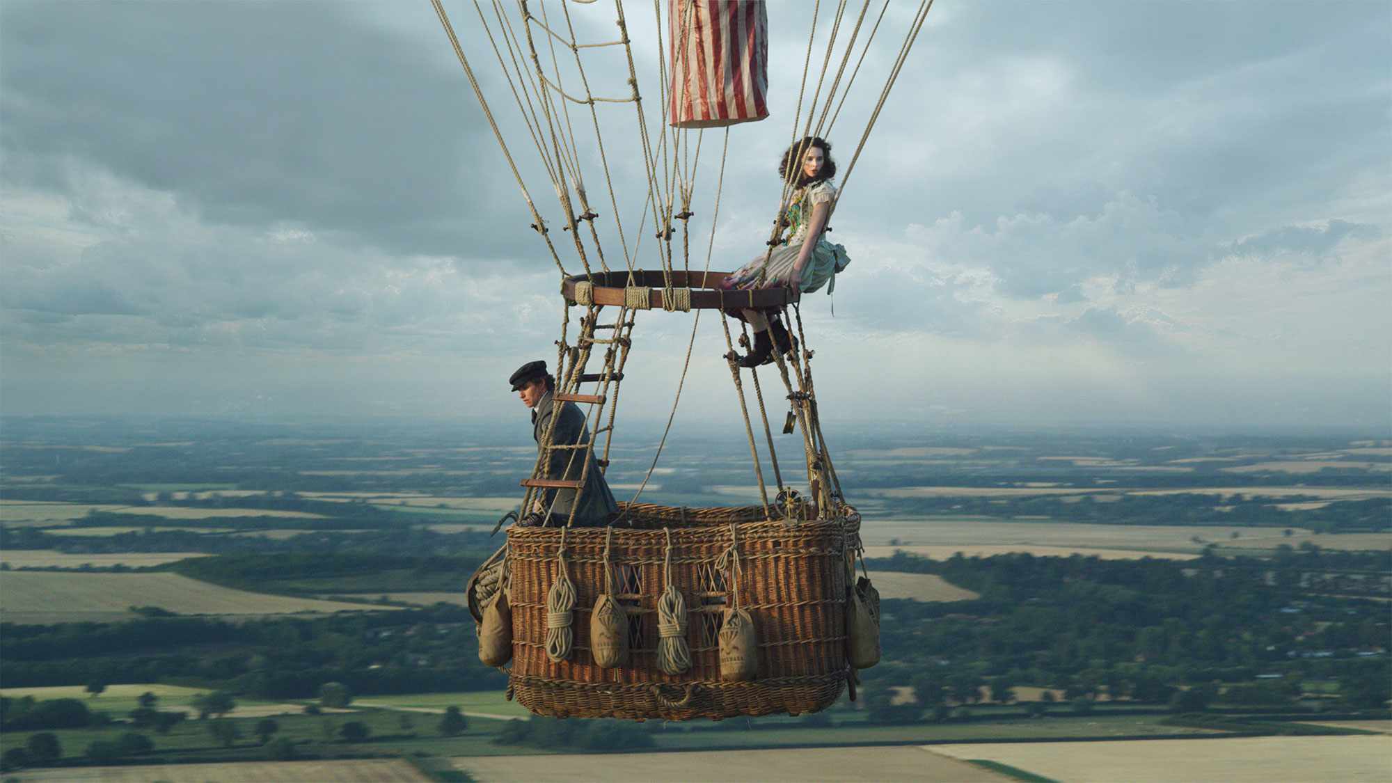 THE-AERONAUTS-FIRST-IMAGE-CREDIT---AMAZON-STUDIOS