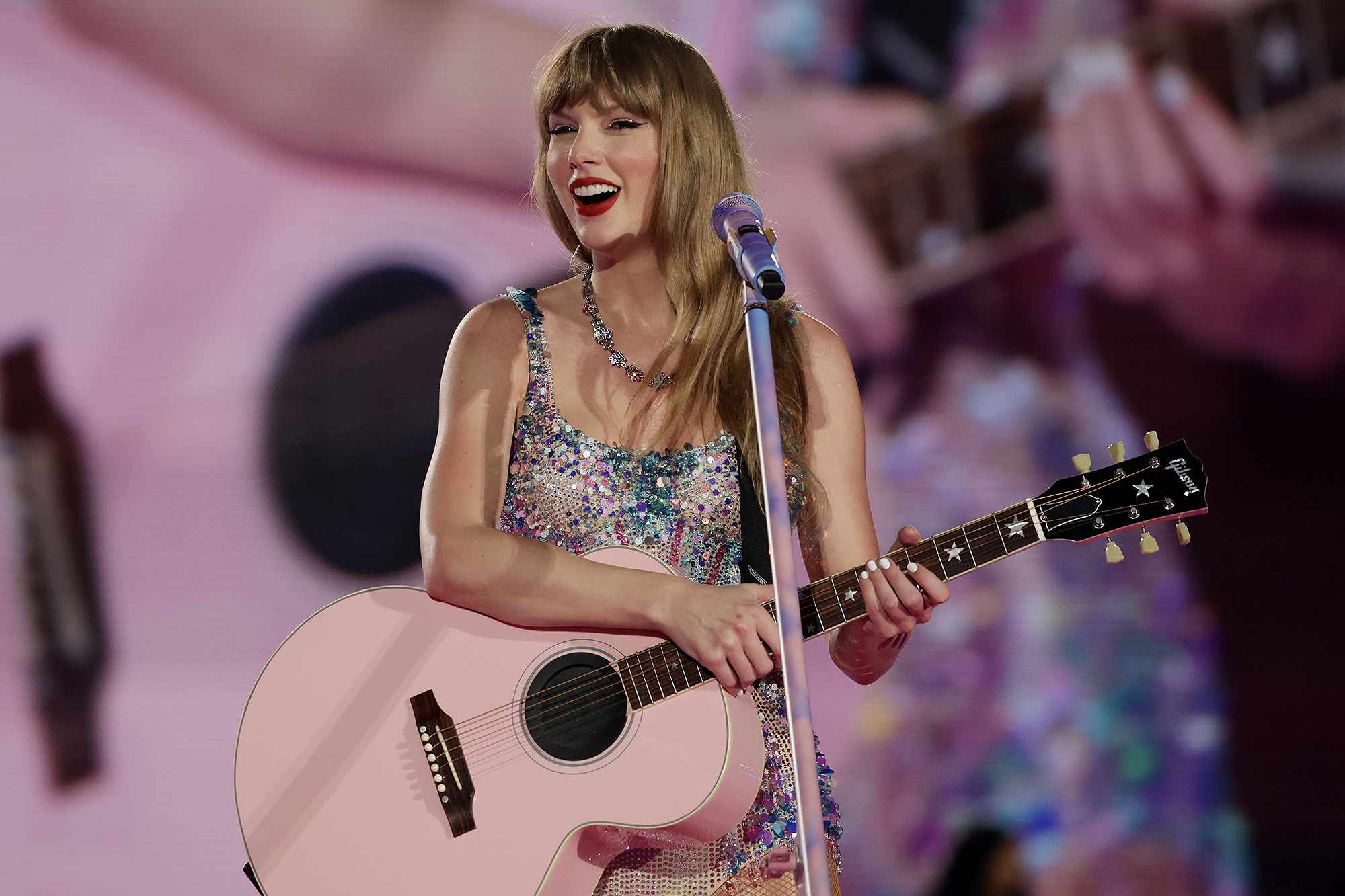 TOUT Taylor Swift performs during "Taylor Swift | The Eras Tour" at the National Stadium on March 02, 2024 in Singapore. 