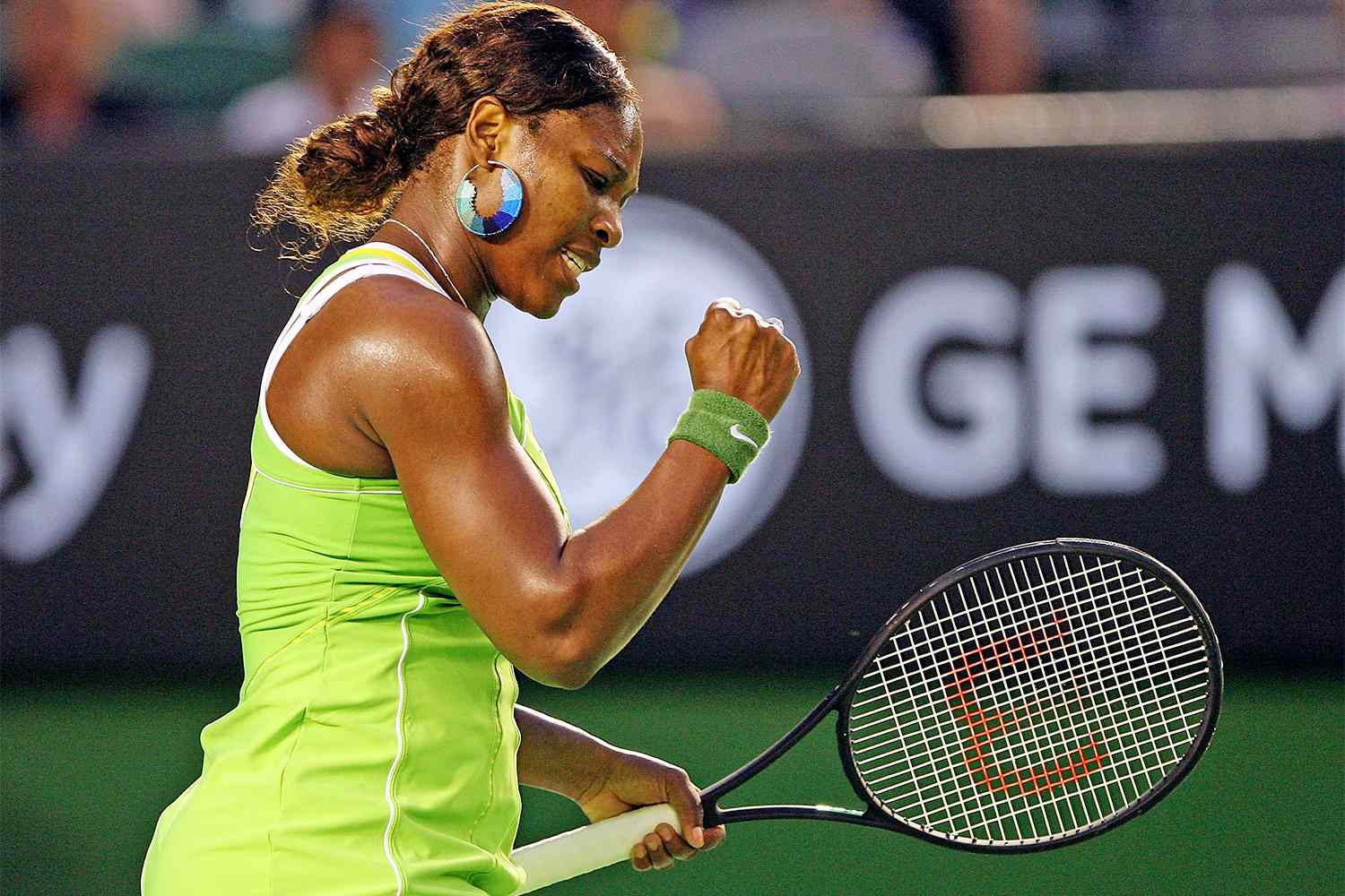 MELBOURNE, AUSTRALIA - JANUARY 15: Serena Williams of the USA celebrates winning a point during her round match against Mara Santangelo of Italy on day one of the Australian Open 2007 at Melbourne Park on January 15, 2007 in Melbourne, Australia. (Photo by Clive Brunskill/Getty Images)