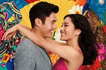 best-valentines-day-movies-crazy-rich-asians-poster