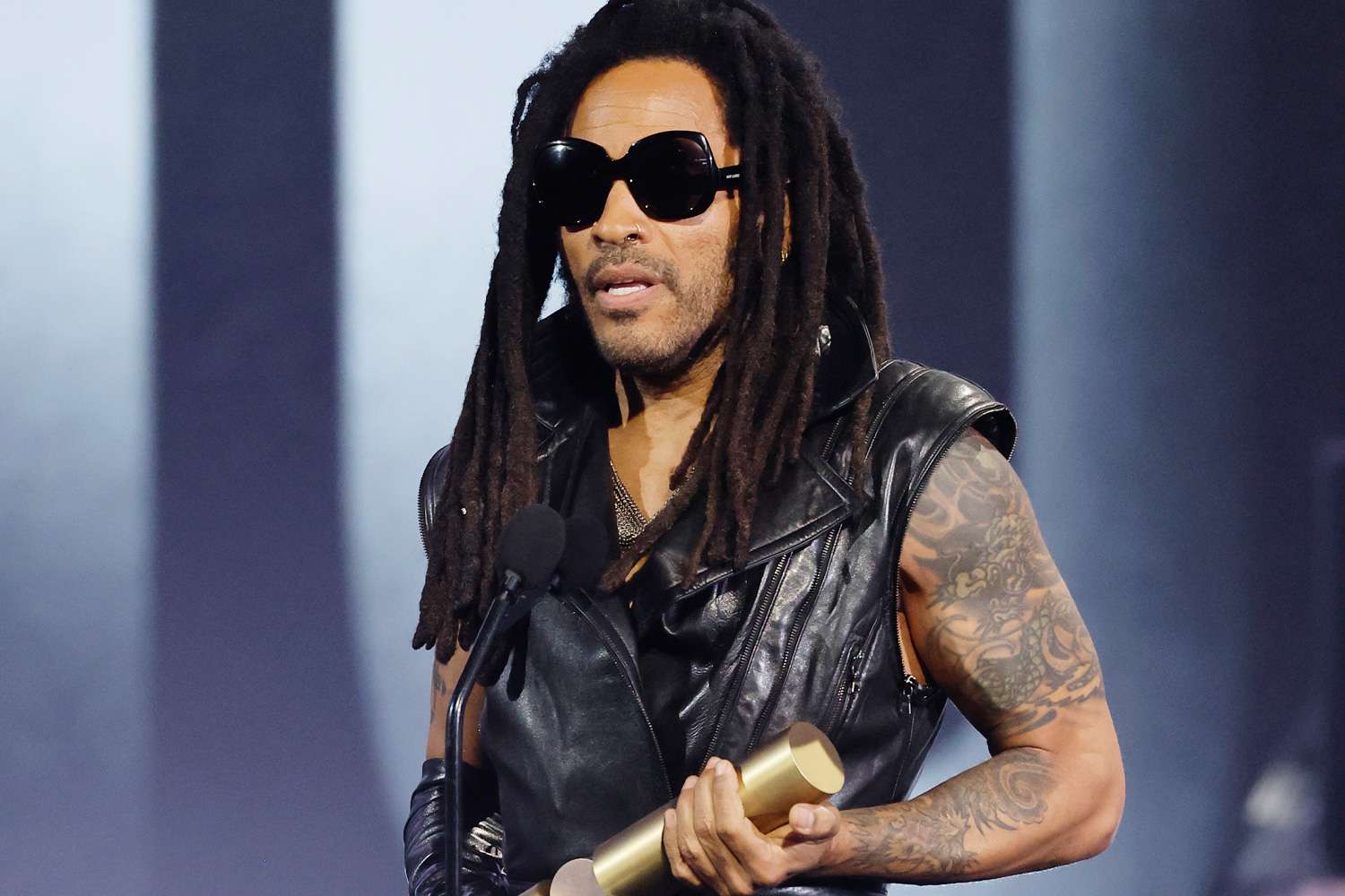 Honoree Lenny Kravitz accepts the Music Icon Award 