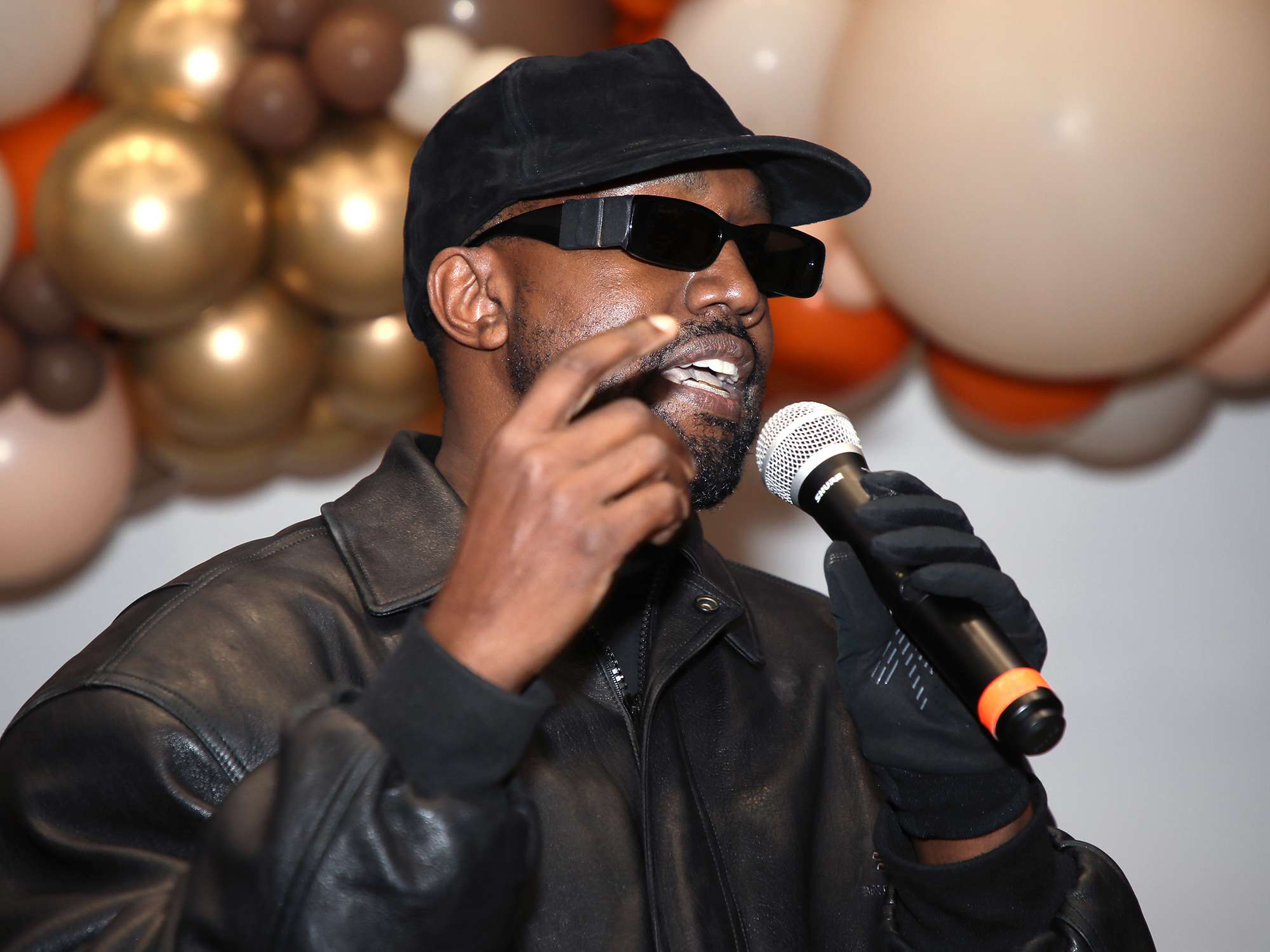 Kanye West attends the Los Angeles Mission's Annual Thanksgiving event at the Los Angeles Mission on November 24, 2021 in Los Angeles, California