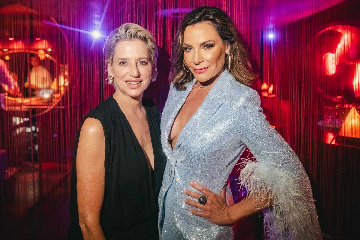 The Countess knows that life is a cabaretÃ¢ÂÂ¦.so fitting that she and Dorinda Medley have a Broadway night catching the hit musical Cabaret at the Kit Kat Club.