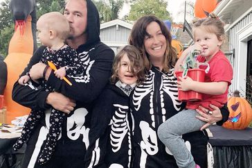 Alanis Morissette and Mario 'Souleye' Treadway with their kids Ever, Onyx, and Winter.