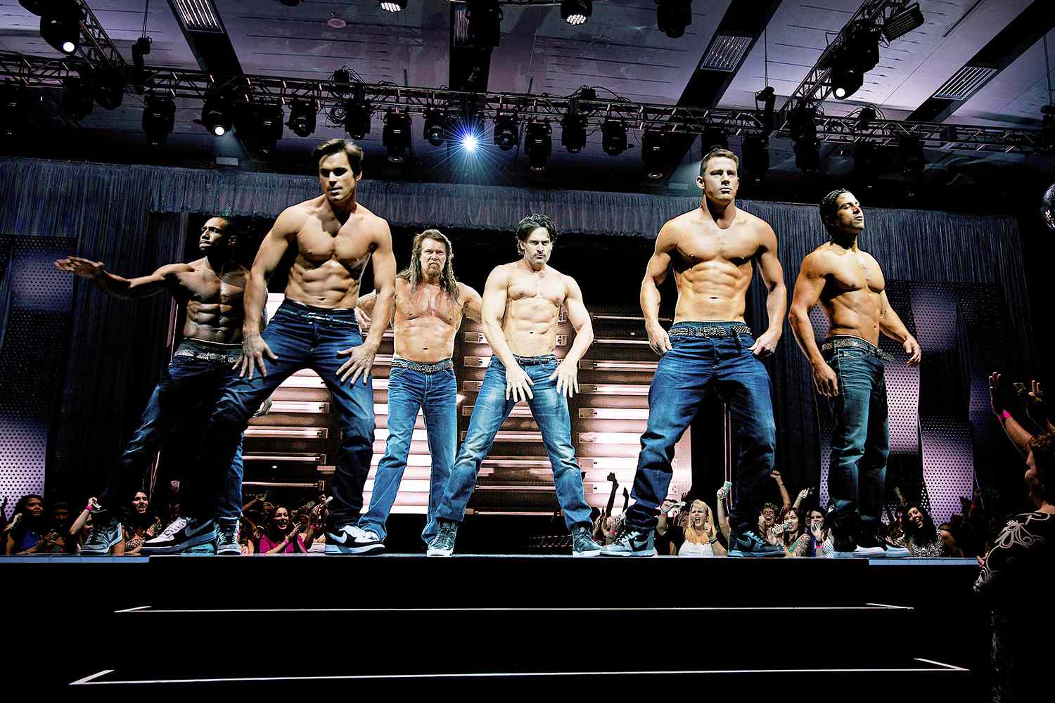 MAGIC MIKE XXL, from left: Stephen Boss, Matt Bomer, Kevin Nash, Joe Manganiello, Channing Tatum,