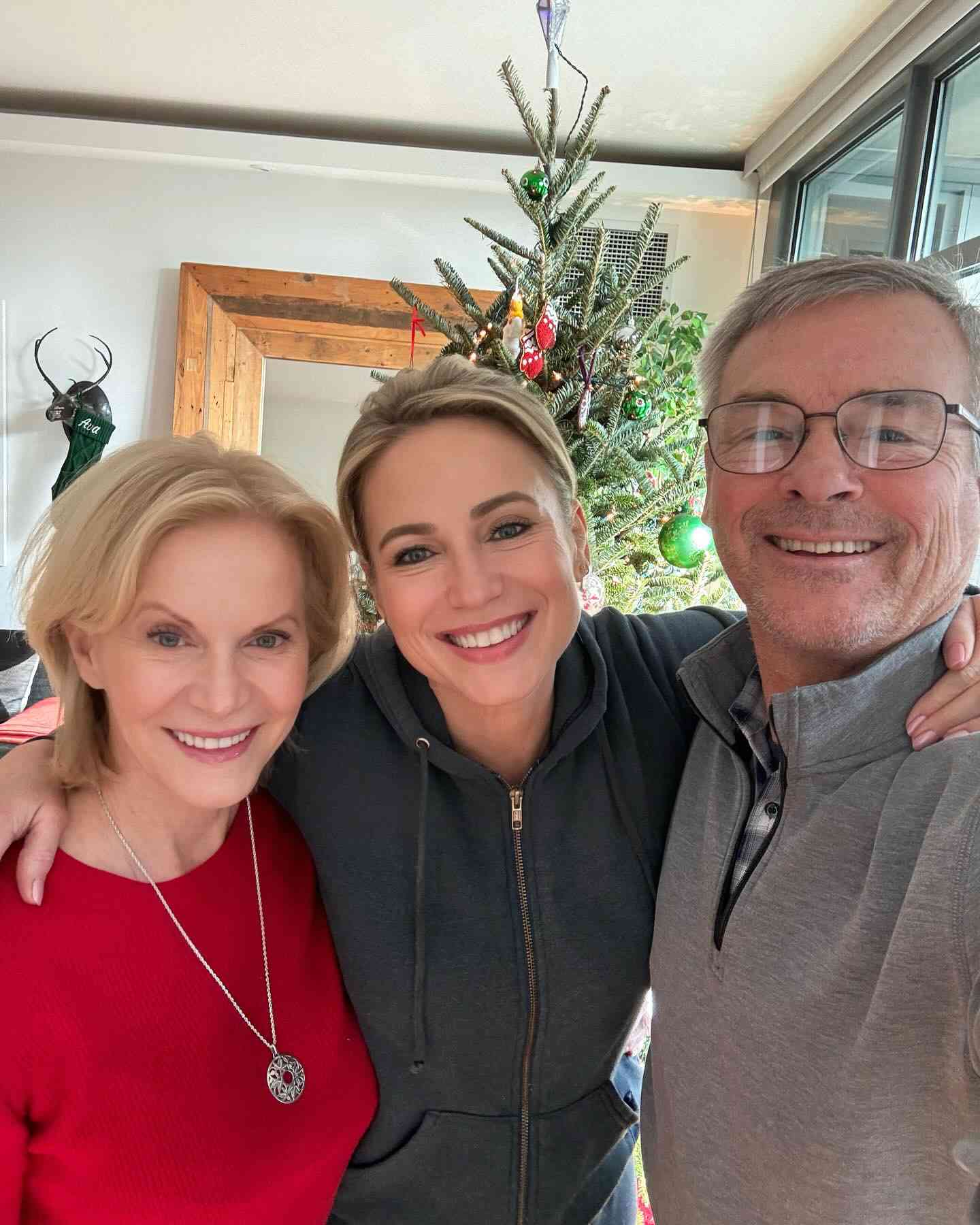Amy Robach Shares Sweet Snap with Parents After Calling Them Her 'Lifeline' in T.J. Holmes Relationship Drama