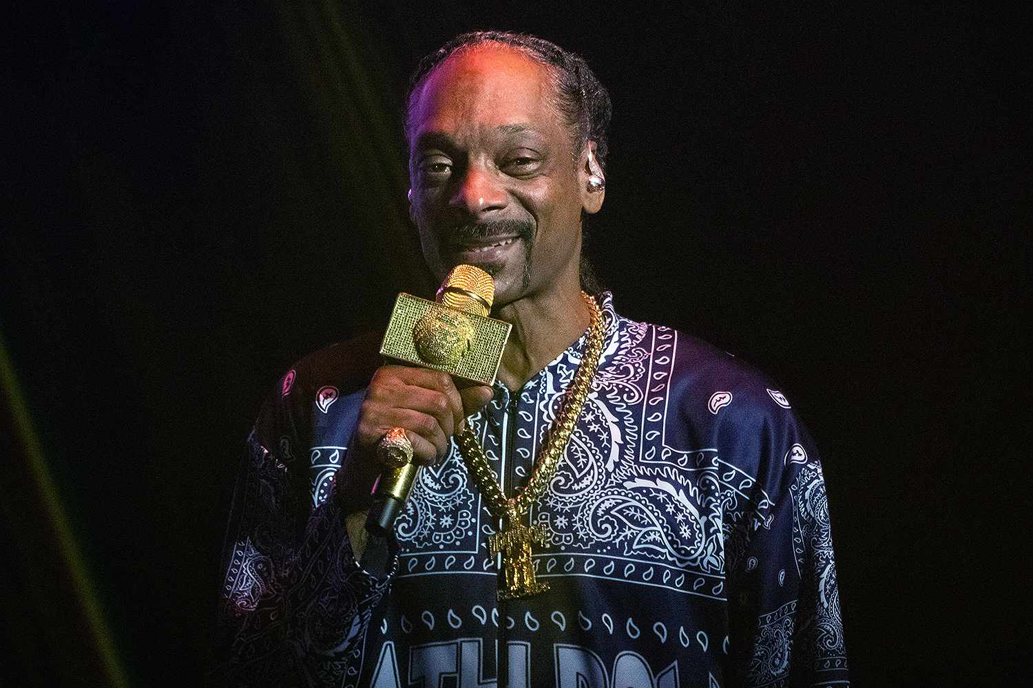 Snoop dogg giving up smoking