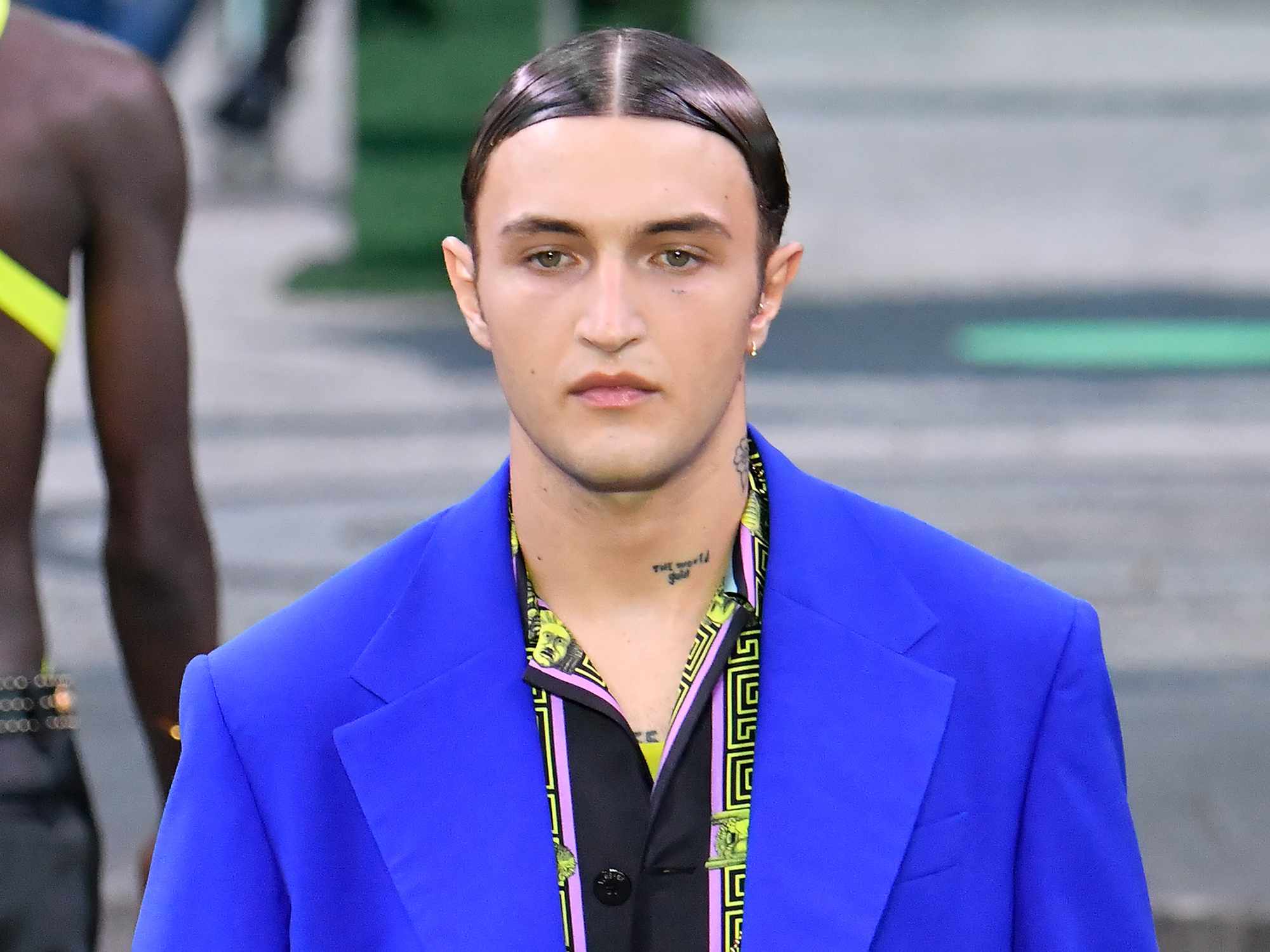 Anwar Hadid walks the runway during the Versace Ready to Wear Spring/Summer 2023 fashion show as part of the Milan Men Fashion Week on June 18, 2022 in Milan, Italy