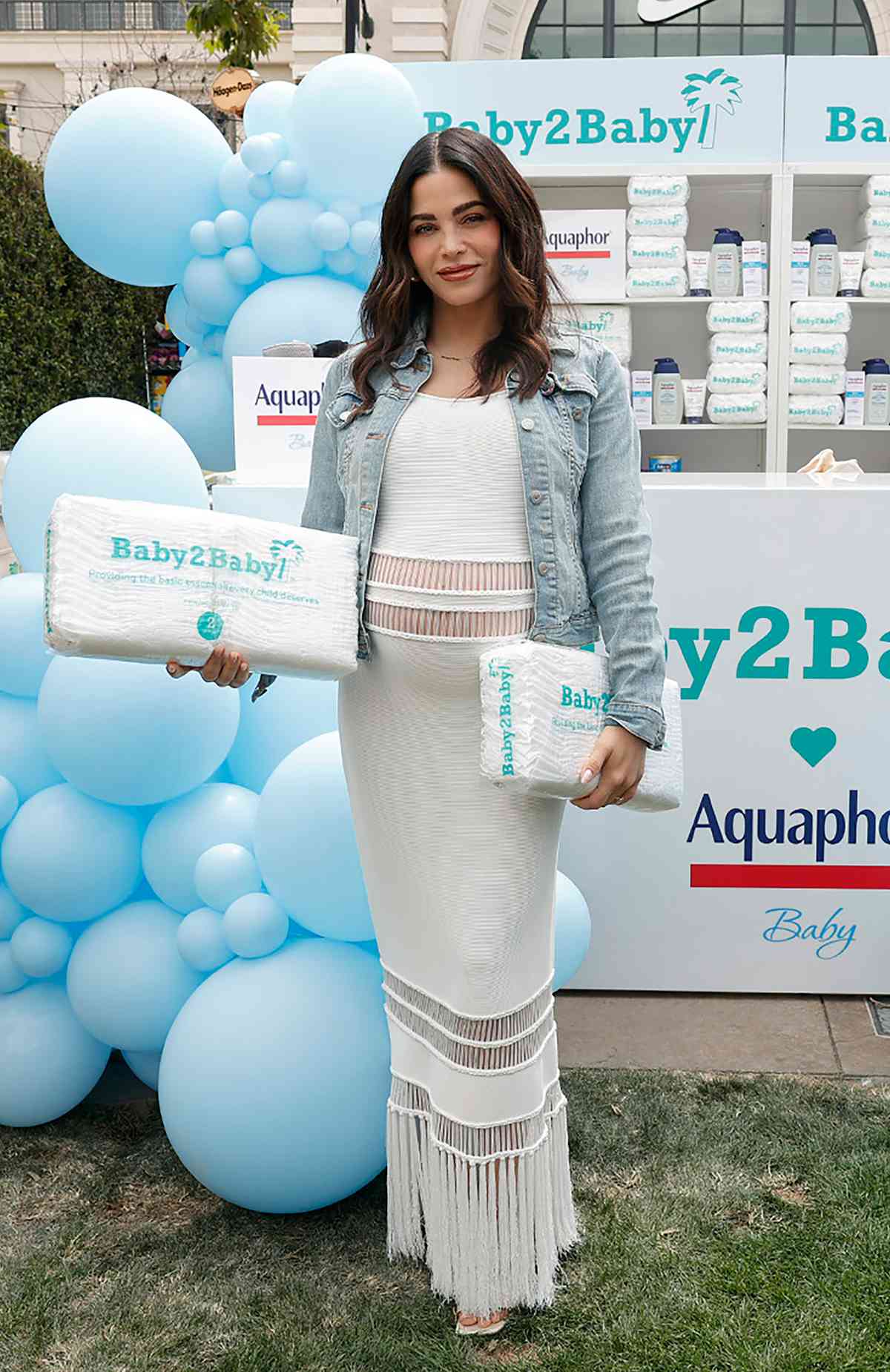 Jenna Dewan attends the Baby2Baby Mother's Day celebration presented by Aquaphor Baby at The Grove on April 23, 2024 in Los Angeles, California. 