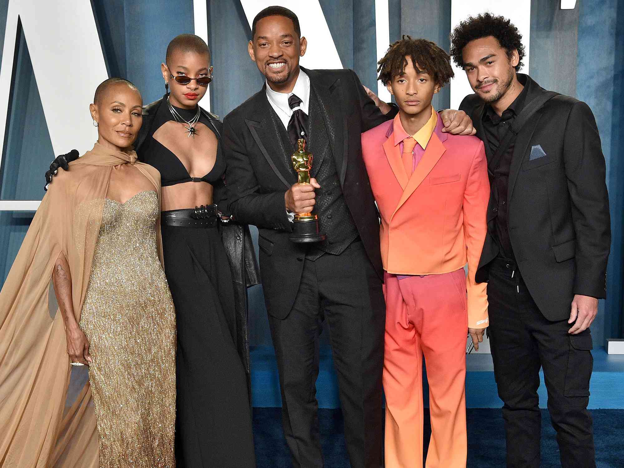 Jada Pinkett Smith, Willow Smith, Will Smith, Jaden Smith and Trey Smith attend the 2022 Vanity Fair Oscar Party on March 27, 2022 in Beverly Hills, California. 