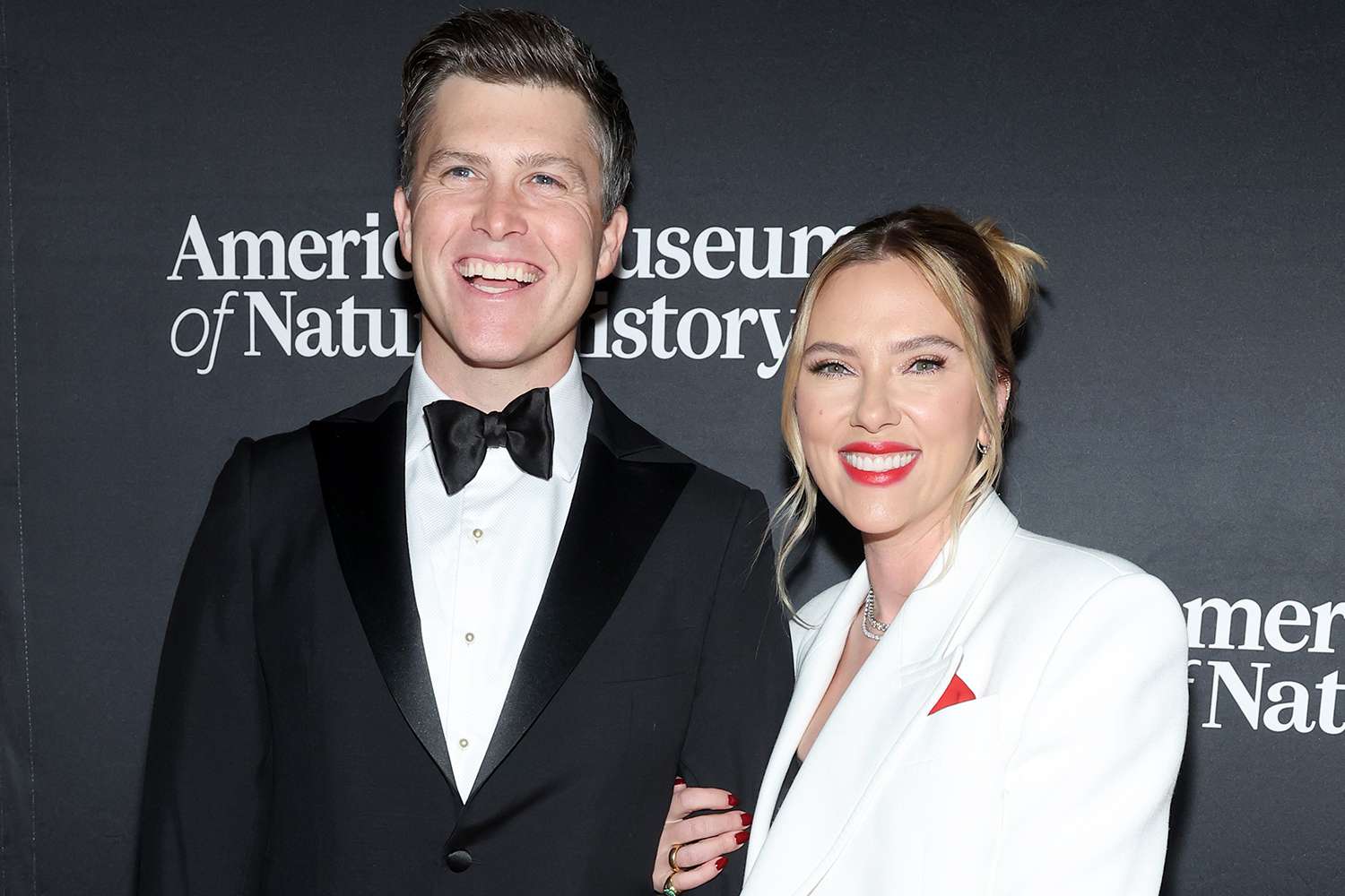 Colin Jost and Scarlett Johansson museum gala 11 30 23 new york 