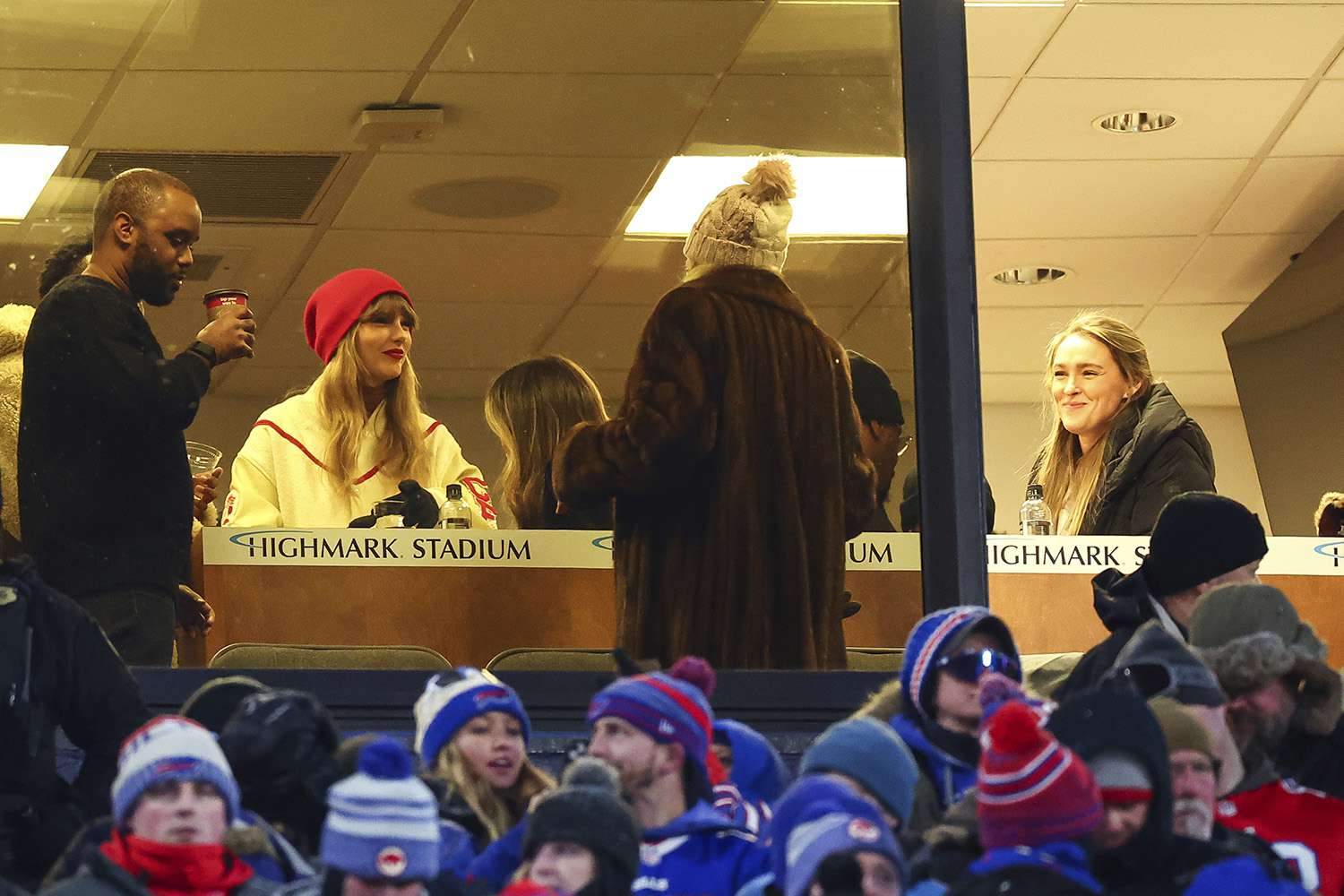 Taylor Swift and Kylie Kelce in the suite during an NFL divisional round playoff football game between the Buffalo Bills and the Kansas City Chiefs