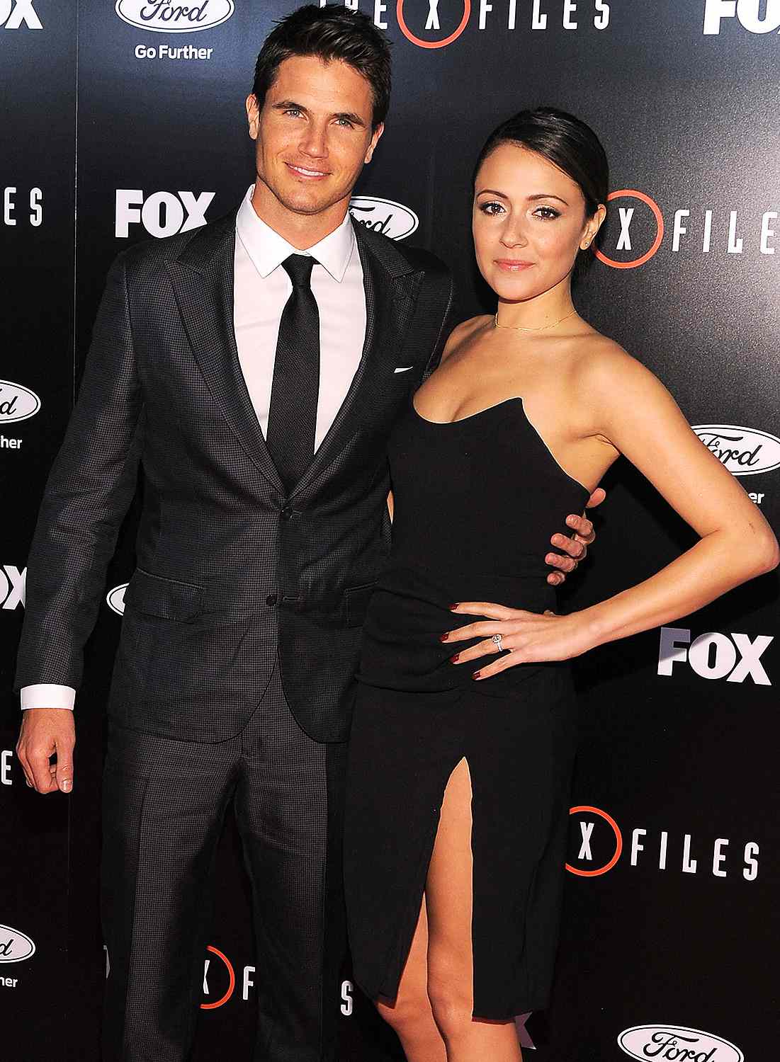 Robbie Amell and Italia Ricci