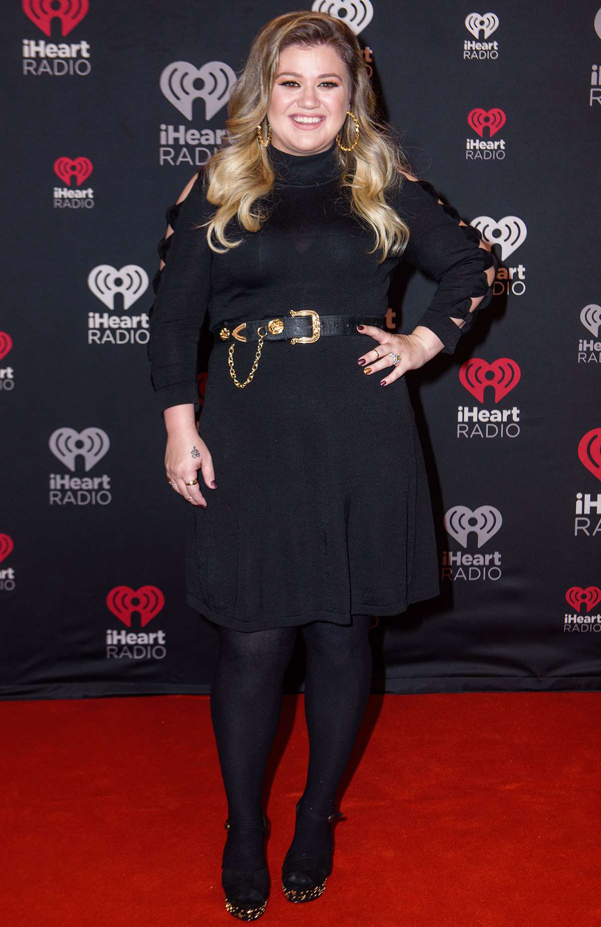 Vocalist Kelly Clarkson attends the 2017 iHeartRadio Canada Jingle Ball at the Air Canada Centre on December 9, 2017 in Toronto, Canada.