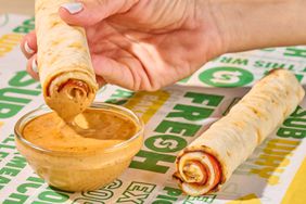 Subway New Footlong Dippers