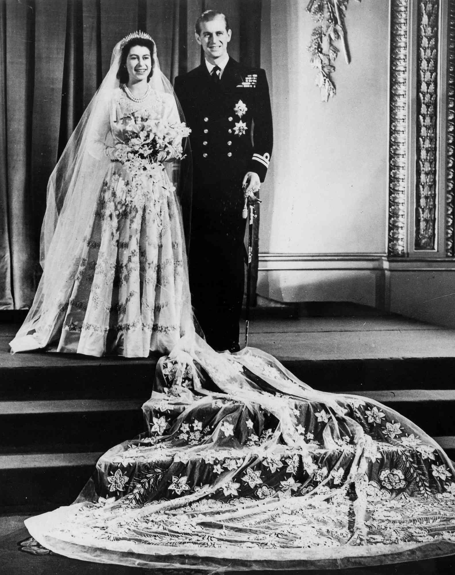 British Royalty. pic: 20th November 1947. Buckingham Palace, London. The wedding of Princess Elizabeth and the Duke of Edinburgh showing the couple at the Palace after their wedding at Westminster Abbey.